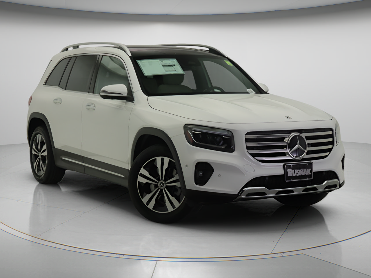New 2026 Mercedes-Benz GLB 250 image 1