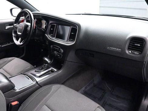 Used 2018 Dodge Charger R/T w/ Blacktop Package image 20