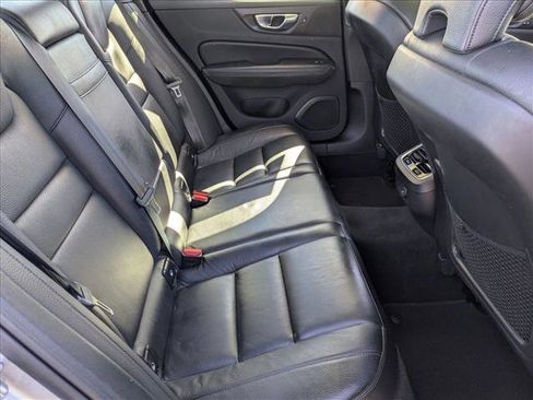 Used 2022 Volvo S60 B5 Inscription w/ Advanced Package image 19
