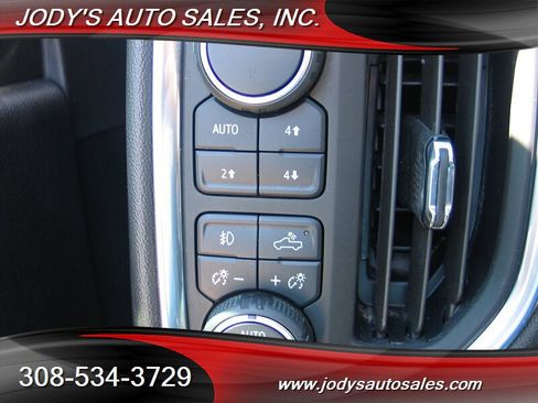 Used 2022 Chevrolet Silverado 2500 LTZ w/ LTZ Premium Package AWD/4WD image 7