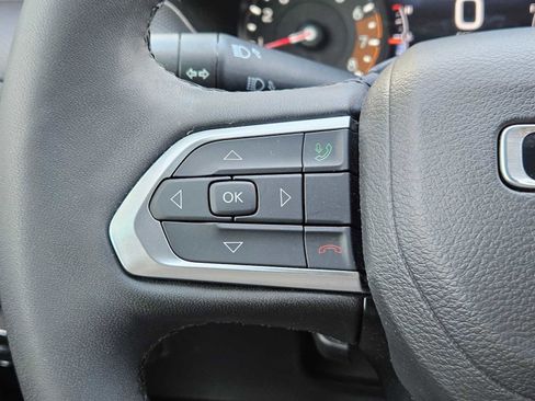 Used 2025 Jeep Compass Latitude w/ Altitude Special Edition AWD/4WD image 22