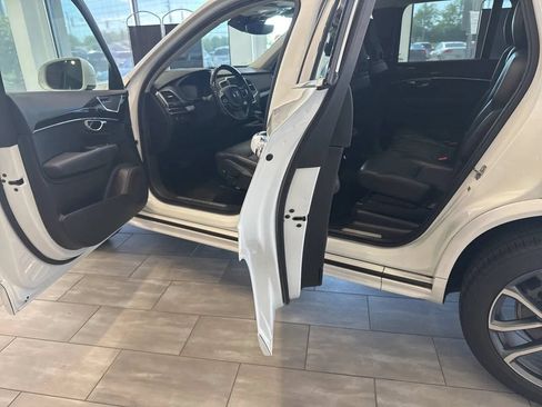 Used 2019 Volvo XC90 T6 Momentum w/ Advanced Package AWD/4WD image 13