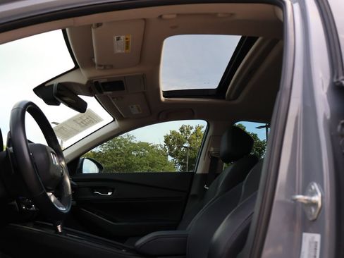 Used 2023 Honda Accord Touring image 32