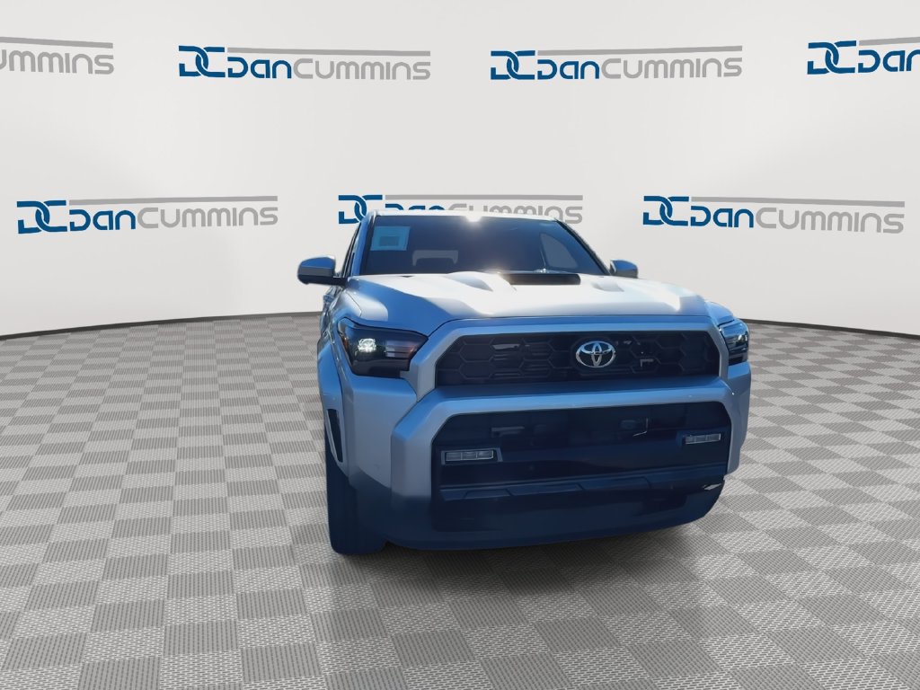 Used 2026 Toyota 4Runner TRD Sport Premium AWD/4WD image 3