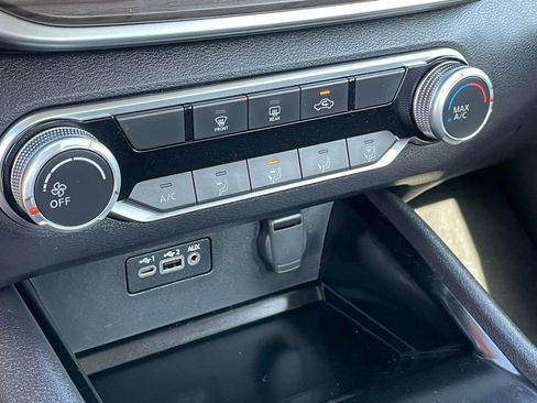 Certified 2024 Nissan Altima 2.5 SV FWD image 22