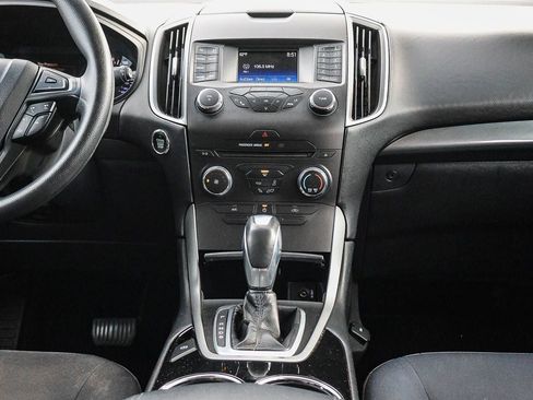 Used 2015 Ford Edge SE image 23