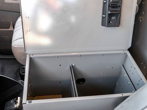 Used 2019 Chevrolet Express 2500 w/ Driver Convenience Package image 23