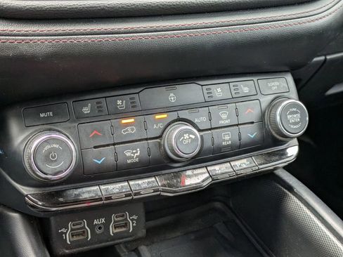 Used 2022 Dodge Durango R/T image 28