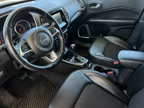 Used 2021 Jeep Compass Latitude FWD image 12
