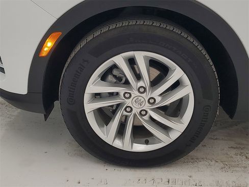 Used 2025 Buick Envista Preferred image 9