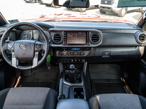 Used 2021 Toyota Tacoma TRD Off-Road AWD/4WD image 23
