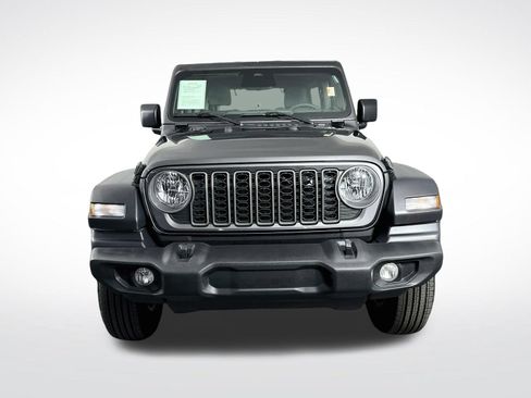 Used 2025 Jeep Wrangler Unlimited Sport AWD/4WD image 2