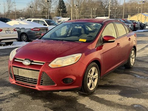 Used 2014 Ford Focus SE image 3