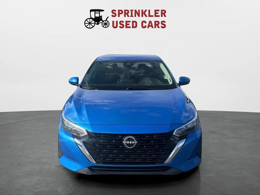 Used 2024 Nissan Sentra SV FWD image 2