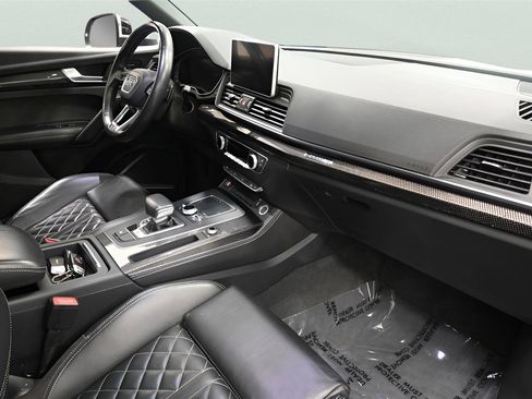 Used 2018 Audi SQ5 Premium Plus w/ S Sport Package AWD/4WD image 21