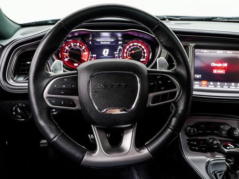 Used 2023 Dodge Challenger SRT Hellcat w/ Driver Convenience Group image 18