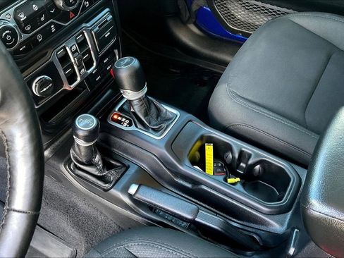 Used 2020 Jeep Wrangler Unlimited Sport S AWD/4WD image 17