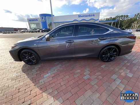 Used 2023 Lexus ES 300h F Sport image 34