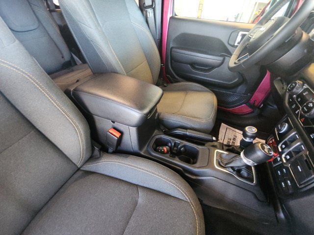 Used 2024 Jeep Wrangler Sport AWD/4WD image 16