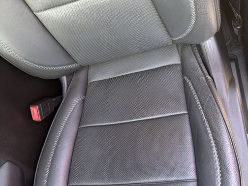 Used 2021 GMC Yukon Denali w/ Denali Premium Package image 11