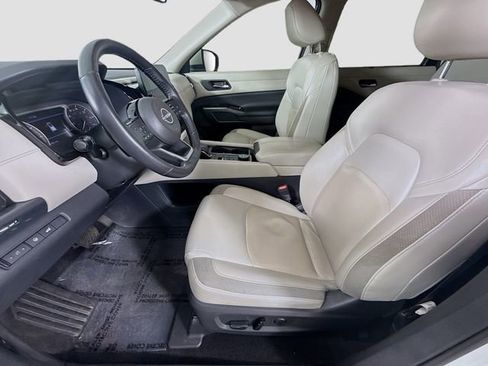 Used 2023 Nissan Pathfinder SL image 21