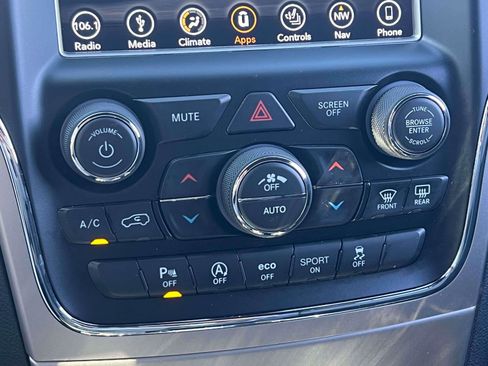 Used 2018 Jeep Grand Cherokee Altitude image 17