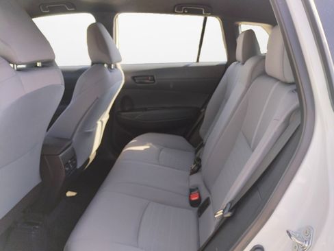 Used 2025 Toyota Corolla Cross AWD Hybrid image 16