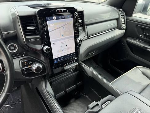 Used 2022 RAM 1500 Limited AWD/4WD image 17