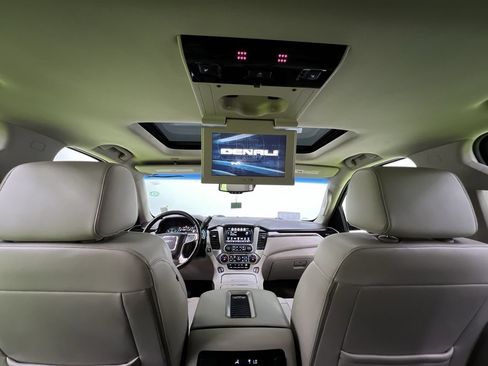 Used 2018 GMC Yukon Denali w/ Denali Ultimate Package AWD/4WD image 29