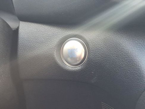 Used 2023 Hyundai Santa Fe SEL image 17