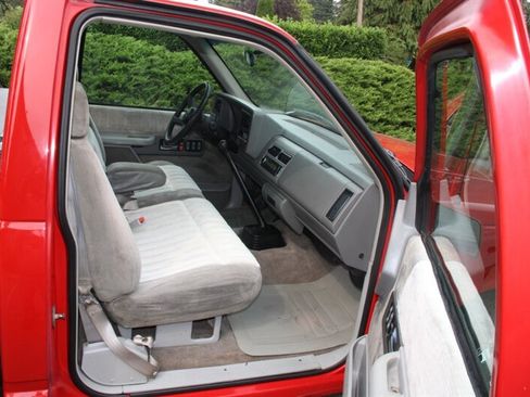 Used 1993 Chevrolet Silverado 1500 2WD Regular Cab image 6