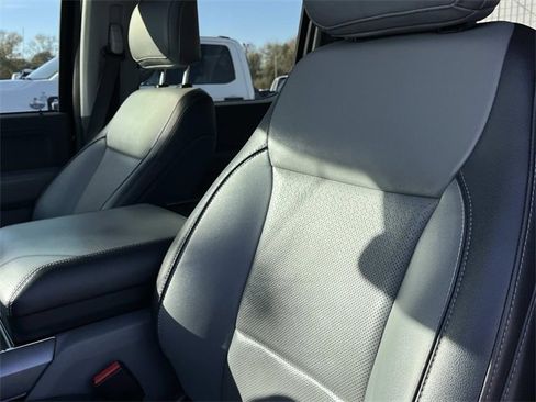 Used 2022 Ford F150 Lariat w/ Equipment Group 502A High image 30