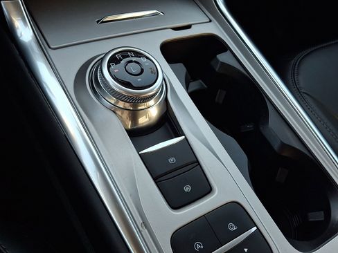 Used 2023 Ford Explorer XLT w/ Equipment Group 202A image 15