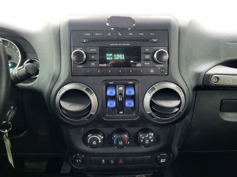 Used 2017 Jeep Wrangler Unlimited Sport w/ Quick Order Package 24S image 13