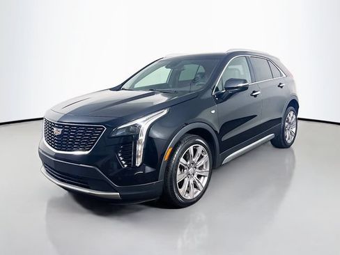 Used 2023 Cadillac XT4 Premium Luxury w/ Driver Assist Package FWD image 5