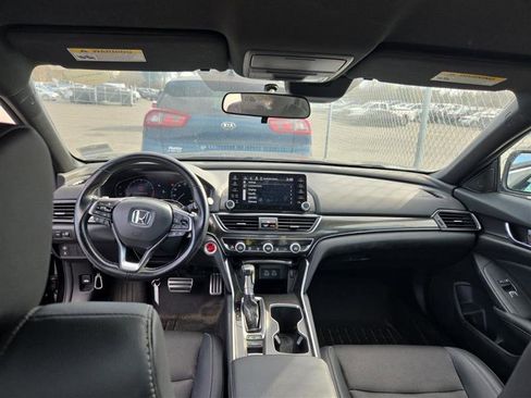 Used 2022 Honda Accord Sport image 7