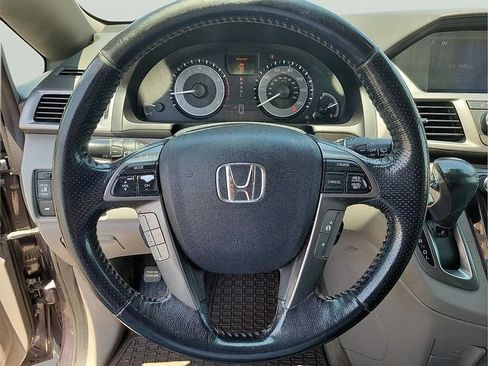Used 2016 Honda Odyssey Touring Elite image 21