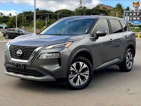 Used 2023 Nissan Rogue SV image 2