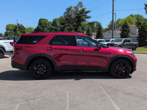 Used 2022 Ford Explorer ST w/ Equipment Group 401A AWD/4WD image 9