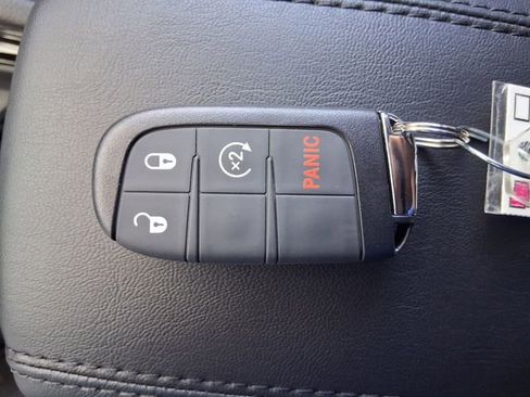 New 2026 Jeep Compass Latitude image 28