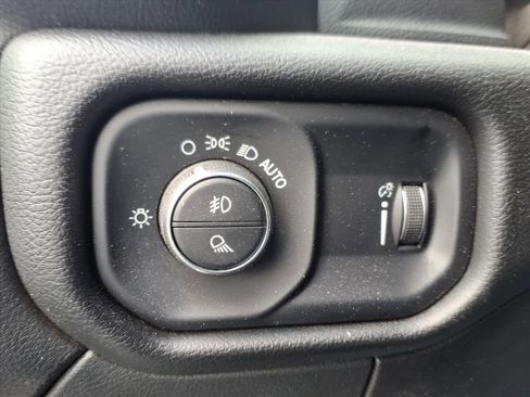 Used 2024 RAM 2500 Big Horn image 17