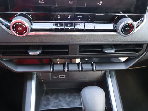 Used 2024 Chevrolet Colorado Trail Boss w/ Advanced Trailering Package image 27