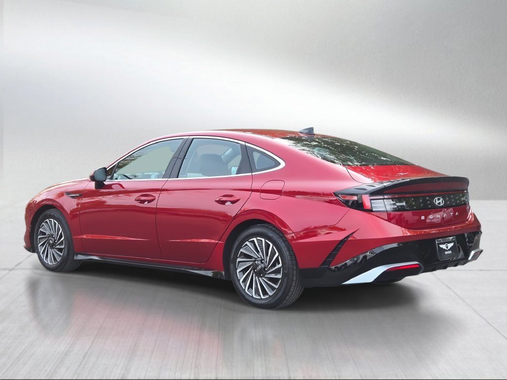 Used 2024 Hyundai Sonata SEL FWD image 5