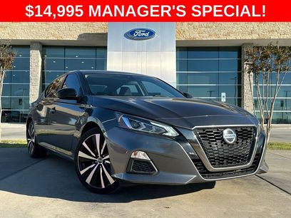 Used 2021 Nissan Altima 2.5 SR w/ SR Premium Package