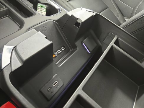 Certified 2025 Chevrolet Silverado 1500 LTZ w/ LTZ Premium Package image 29