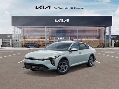 New 2025 Kia K4 LXS