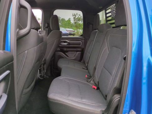 Used 2022 RAM 1500 Big Horn AWD/4WD image 14