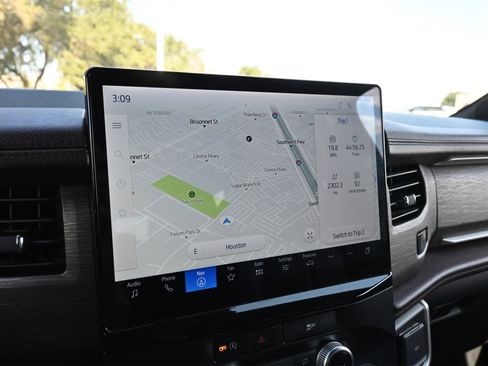 Used 2024 Ford Expedition Max Limited image 10