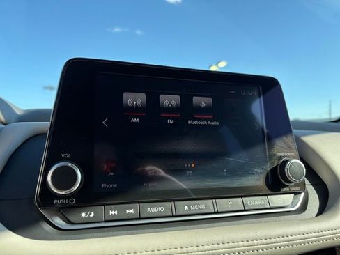Used 2023 Nissan Rogue SL AWD/4WD image 18