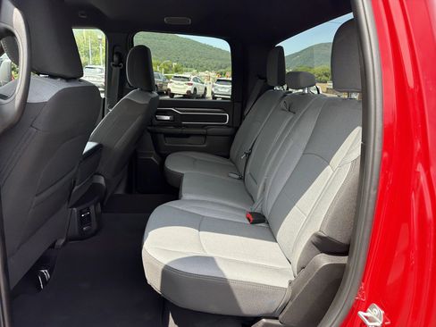 Used 2024 RAM 2500 Big Horn w/ Bed Utility Group AWD/4WD image 13